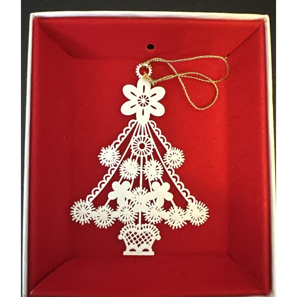 Vintage Winterlace by Tamerlane Christmas Tree Holiday Ornament Made in USA